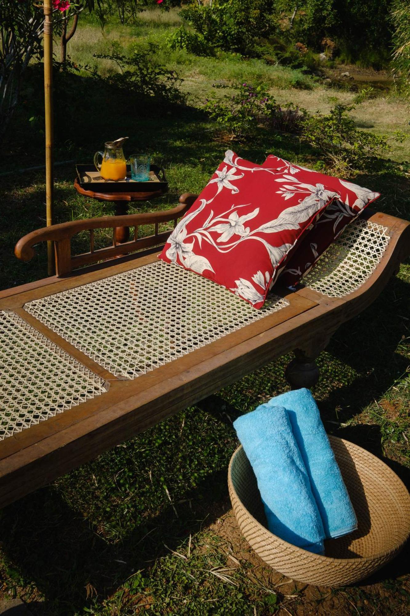 Bed and Breakfast Treasure Rock Kirinda  Esterno foto