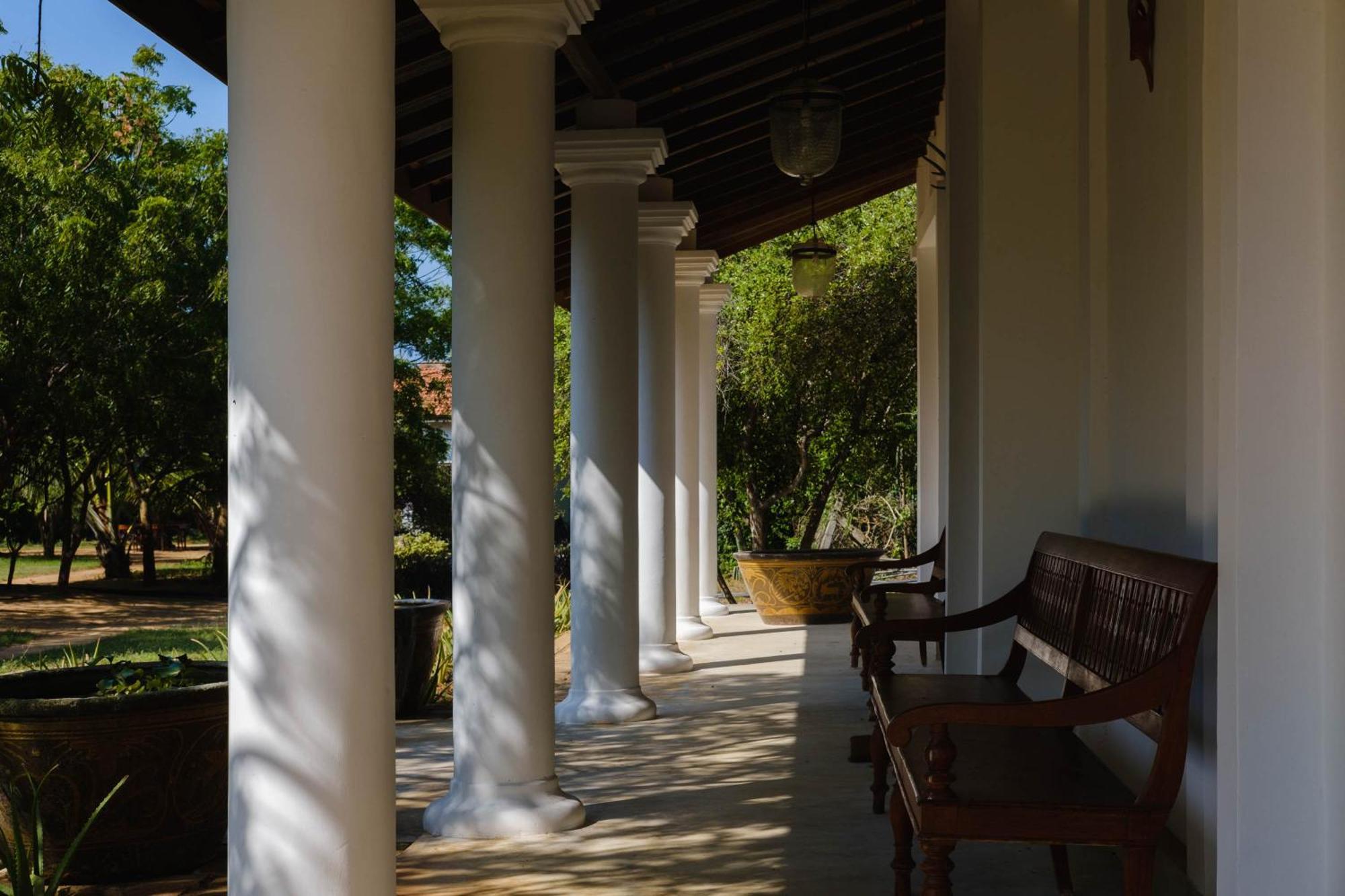 Bed and Breakfast Treasure Rock Kirinda  Esterno foto