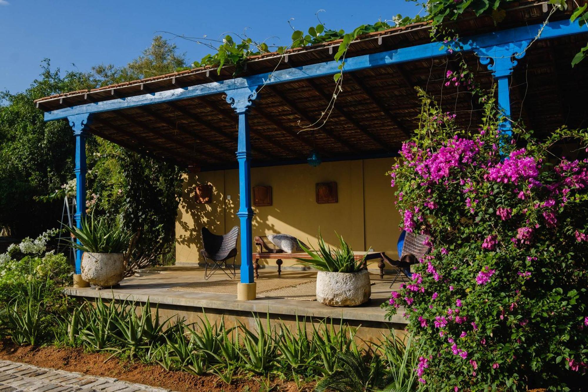 Bed and Breakfast Treasure Rock Kirinda  Esterno foto